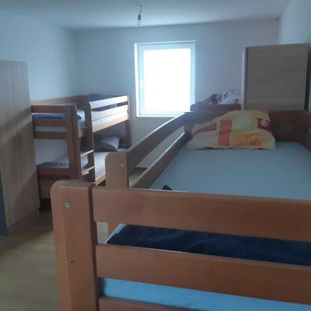 Apartman Novi Sad - Apartment Novi Sad Kamanc Kültér fotó