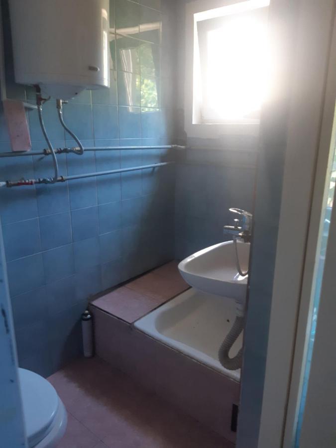 Apartman Novi Sad - Apartment Novi Sad Kamanc Kültér fotó