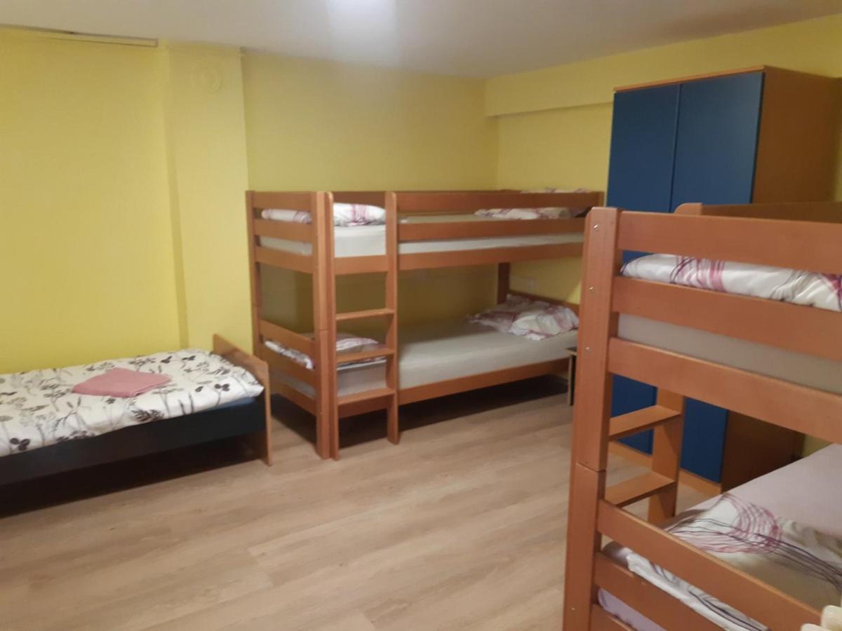 Apartman Novi Sad - Apartment Novi Sad Kamanc Kültér fotó